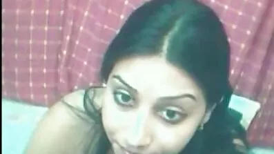 ফিট চুদাচুদি ভিডিও সৌন্দর্য তার প্যান্টি খুলে এবং একটি আবেগপূর্ণ ম্যাসেজ পরে fucked