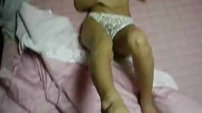 প্রতিবেশী বাথরুমে টাকার জন্য তানিয়াকে চুদছে। বাংলাচুদাচুদি ভিডিও দেখাও