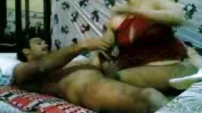 ভাগ্যবান অংশীদার শুক্রাণু বাংলা চুদাচুদি ভিডিও সঙ্গে তার মুখ থেকে পায়ের আঙ্গুল পর্যন্ত smeared
