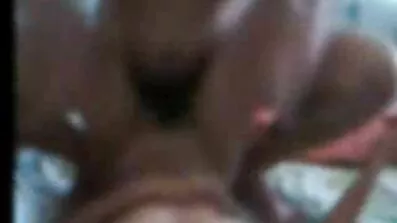 স্টেলা বাংলা কথাসহ চুদাচুদিভিডিও রাই তার বয়ফ্রেন্ডের বড় ভাইয়ের কাছে পা ছড়িয়ে দিল।