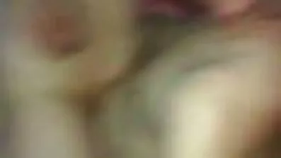 জাগো এবং বাঙালি চুদাচুদি ভিডিও তোমার সৎ বোনকে তার পায়জামায় চোদো!