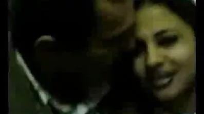 অ্যাথলেটিক কুক্কুট আনন্দের চুদাচুদি ভিডিও নতুন জন্য fucked পেতে